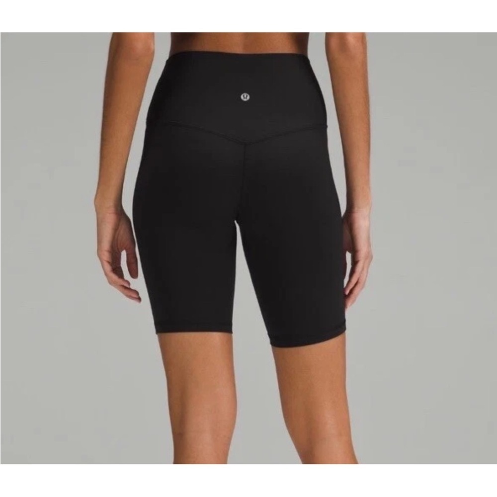 lululemon Align High-Rise Short 10” size 2 NEVER WORN